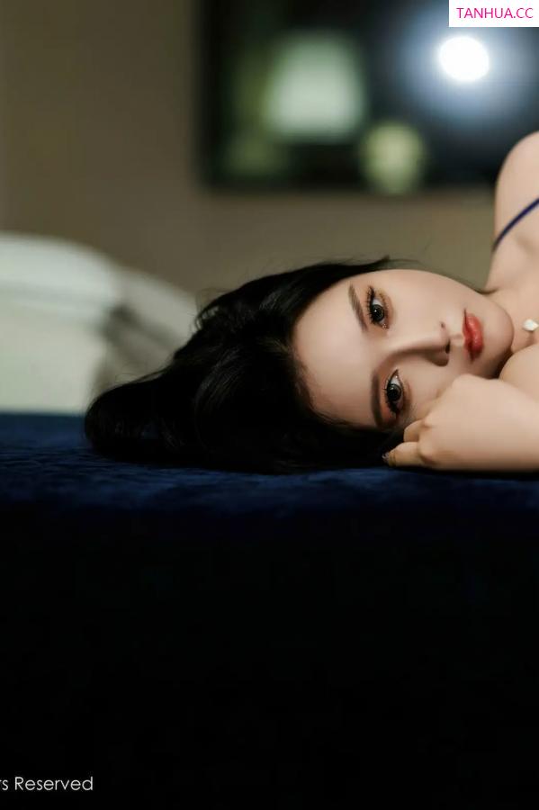 小娜比  [XiuRen]高清写真图 2025.12.24 No.11148 娜比 蕾丝长裙第45张图片